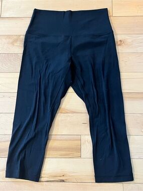 Lululemon Crop Align Black Leggings size eight (8)